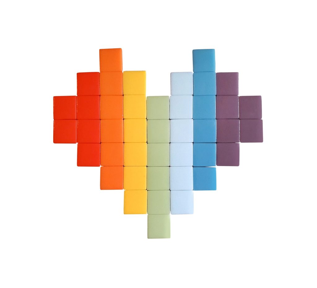 Pixel Box Medium Love — packshot